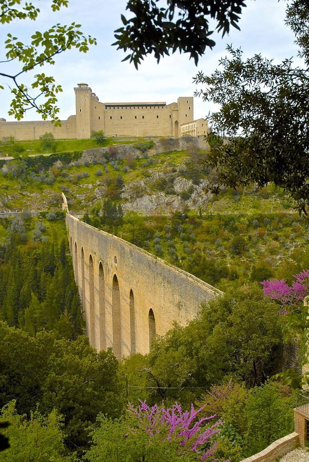 Palazzo Sant'Angelo Bed & Breakfast Spoleto Luaran gambar