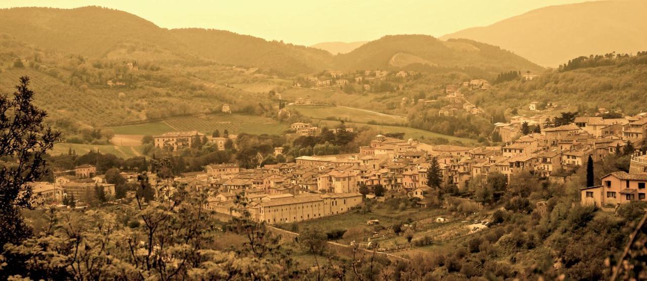 Palazzo Sant'Angelo Bed & Breakfast Spoleto Luaran gambar